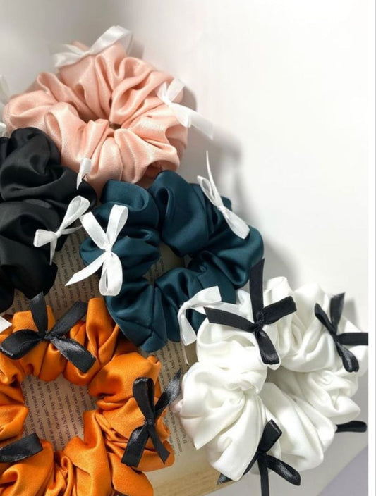 Satin srunchie with bow